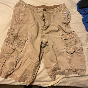 mens khaki shorts